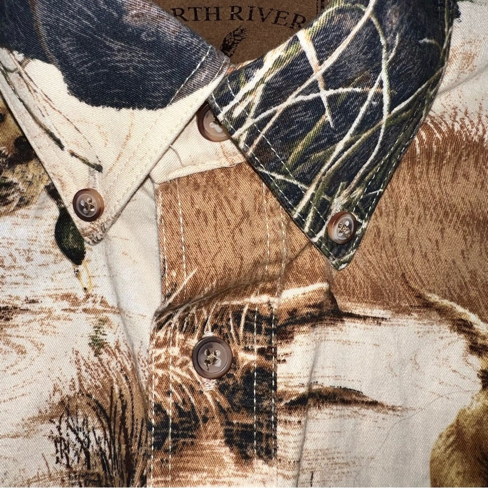 North River Men's Hunting-Themed Cotton Button Down - Brown & Tan Size Medium - Picture 3 of 8